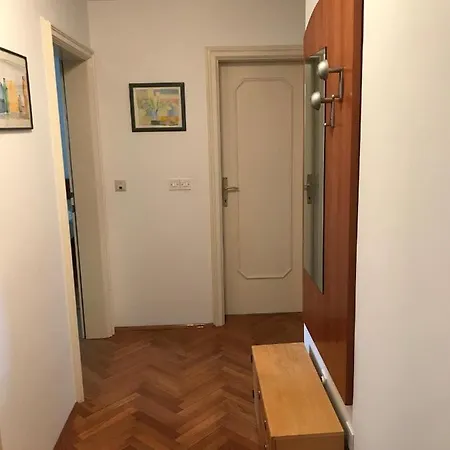 Ruza Mikelic Apartman