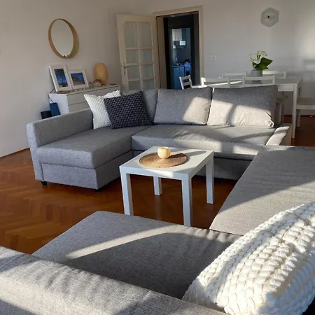 Ruza Mikelic Apartment *